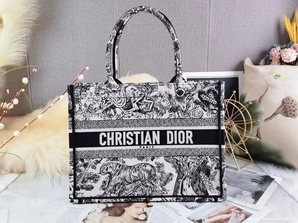 Tony Luxuries diro TOTE BOOK 0529